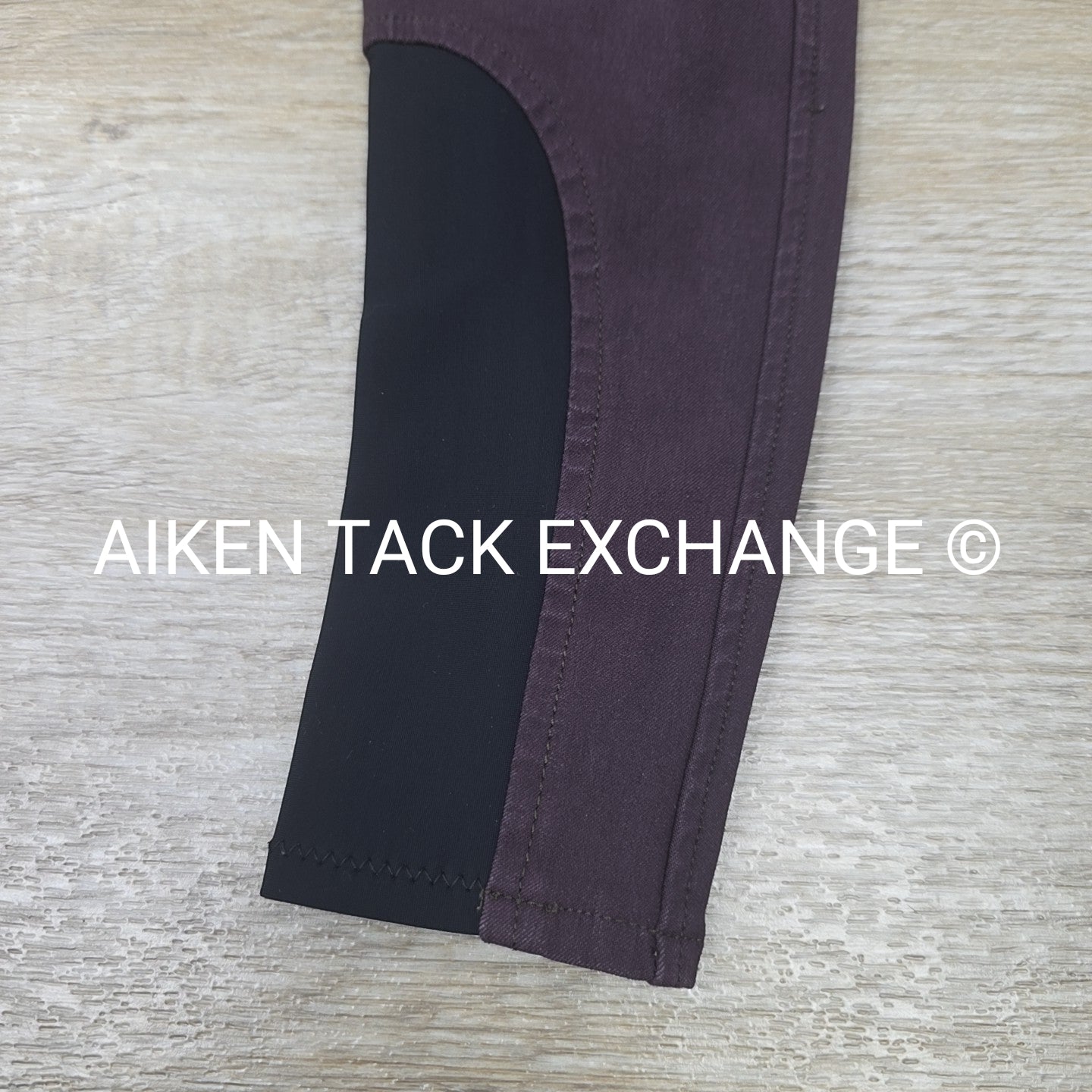 Tailored Sportsman Trophy Hunter Knee Patch Breeches, Size 10 L