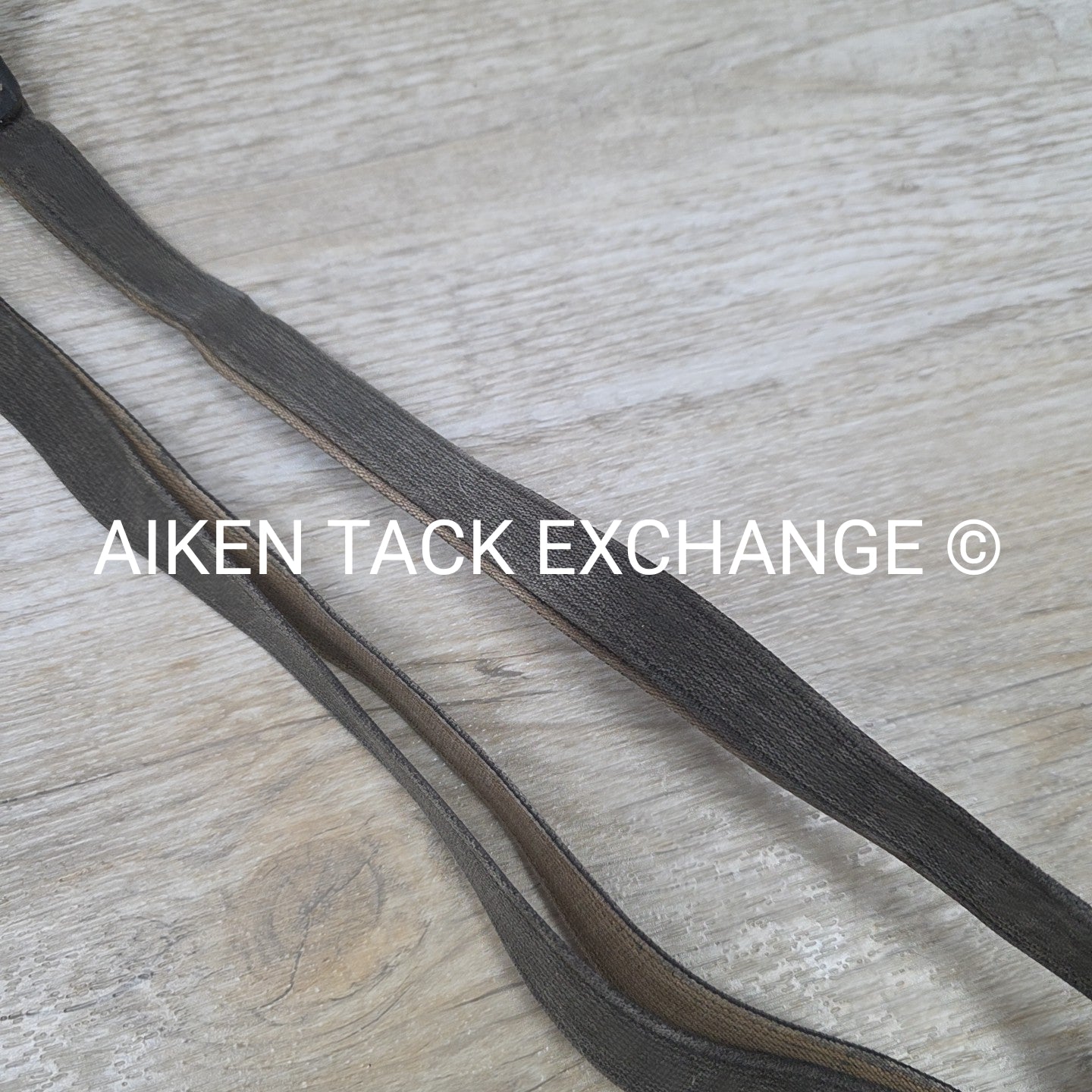 Nunn Finer Hunting Breastplate with Elastic, Black, Size Full