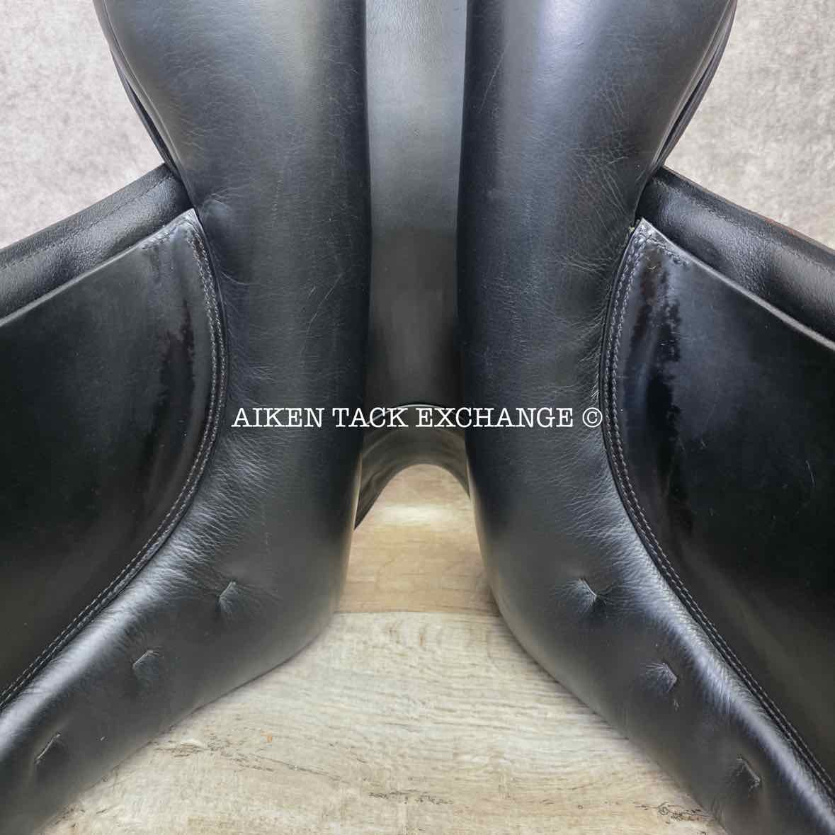 2008 Prestige Doge Dressage Saddle, 17" Seat, 33 Tree - M/MW, Wool Flocked Panels