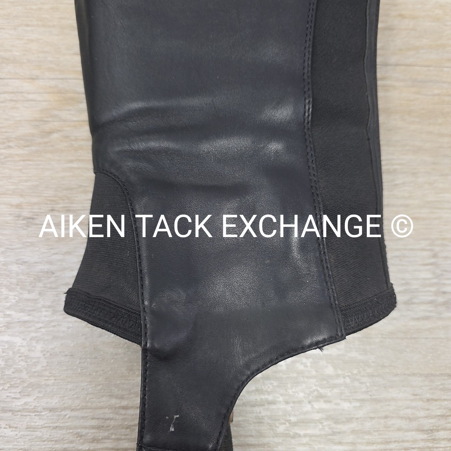 Ariat Close Contour Half Chaps, Size L S