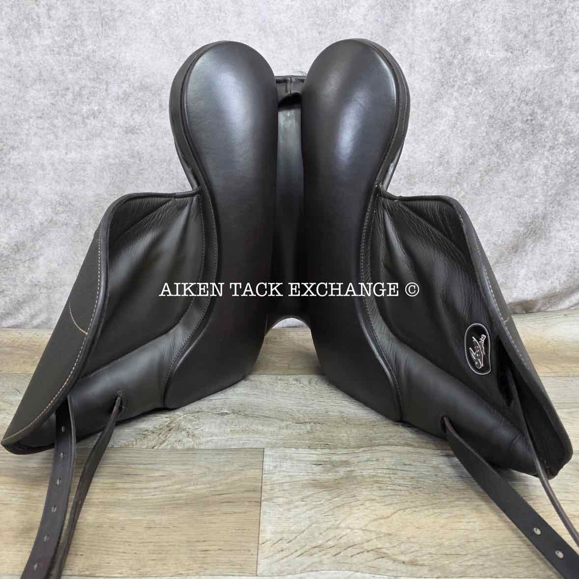 2018 Custom Saddlery Icon Flight 2 Monoflap Dressage Saddle, 17.5" Seat, Adjustable Tree, Wool Flocked Hybrid Panels