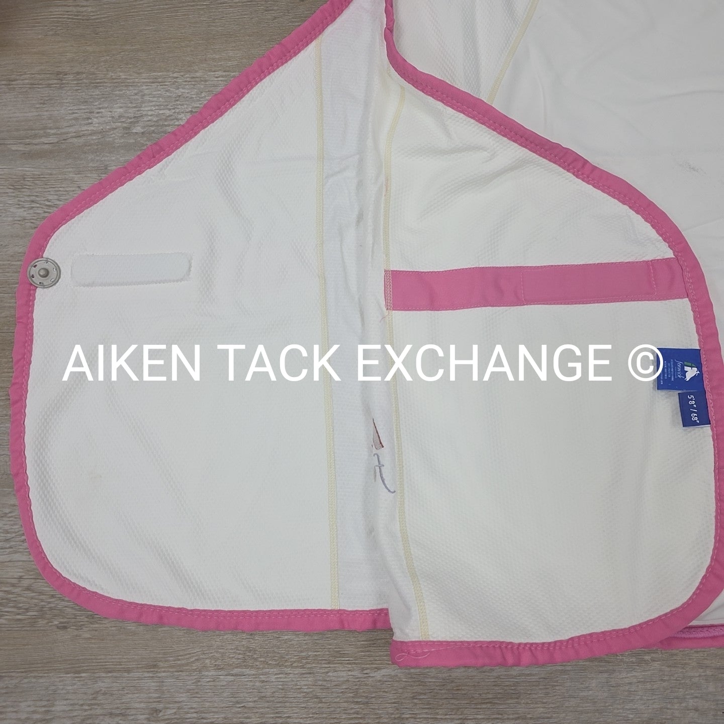 Fenwick Equestrian Pop Star Dress Sheet Sporty Cooler, 68"