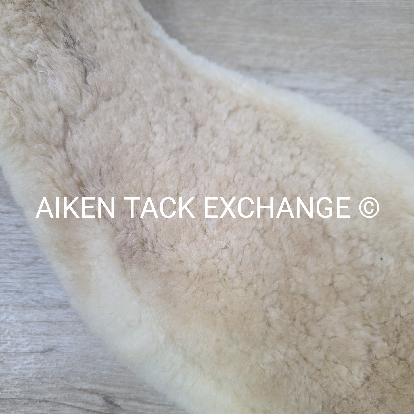 Horze Harleigh Sheepskin Girth, Back, 24"