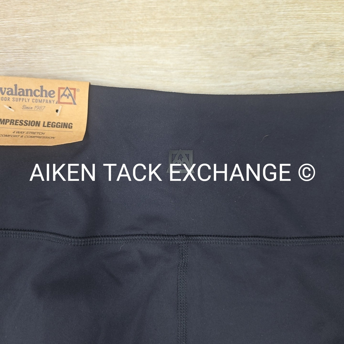 Avalanche Outdoor Supply Co. Compression Leggings, Size Medium