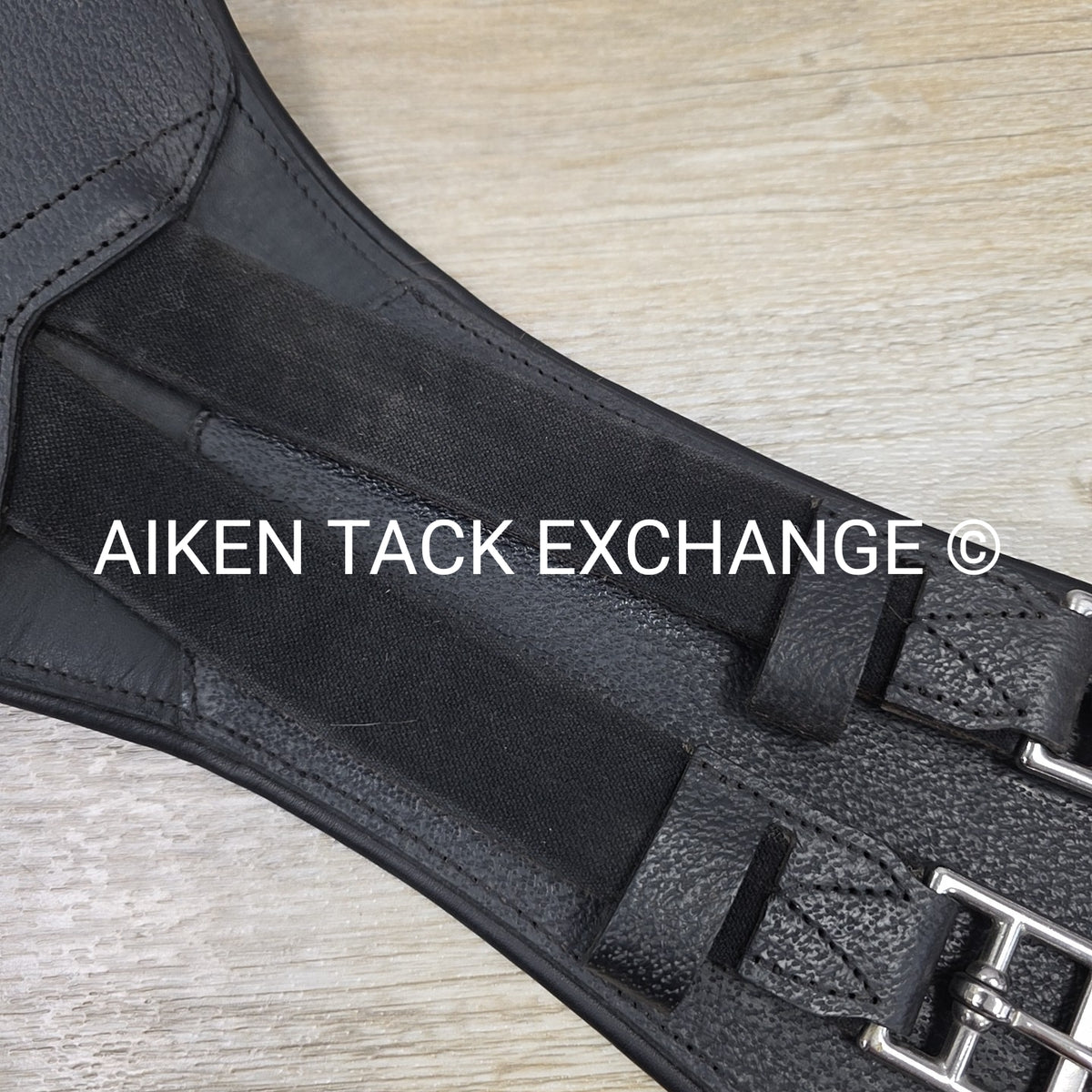 Devoucoux Makila Ergonomic Girth, Black, 28"