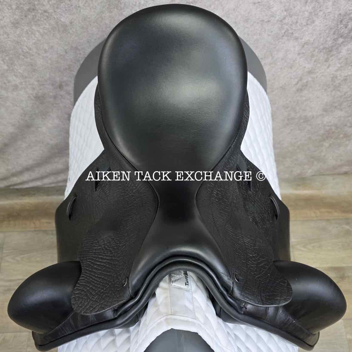 **SOLD** 2018 County Epiphany Monoflap Dressage Saddle, 17" Seat, Medium Narrow Tree, Wool Flocked Panels