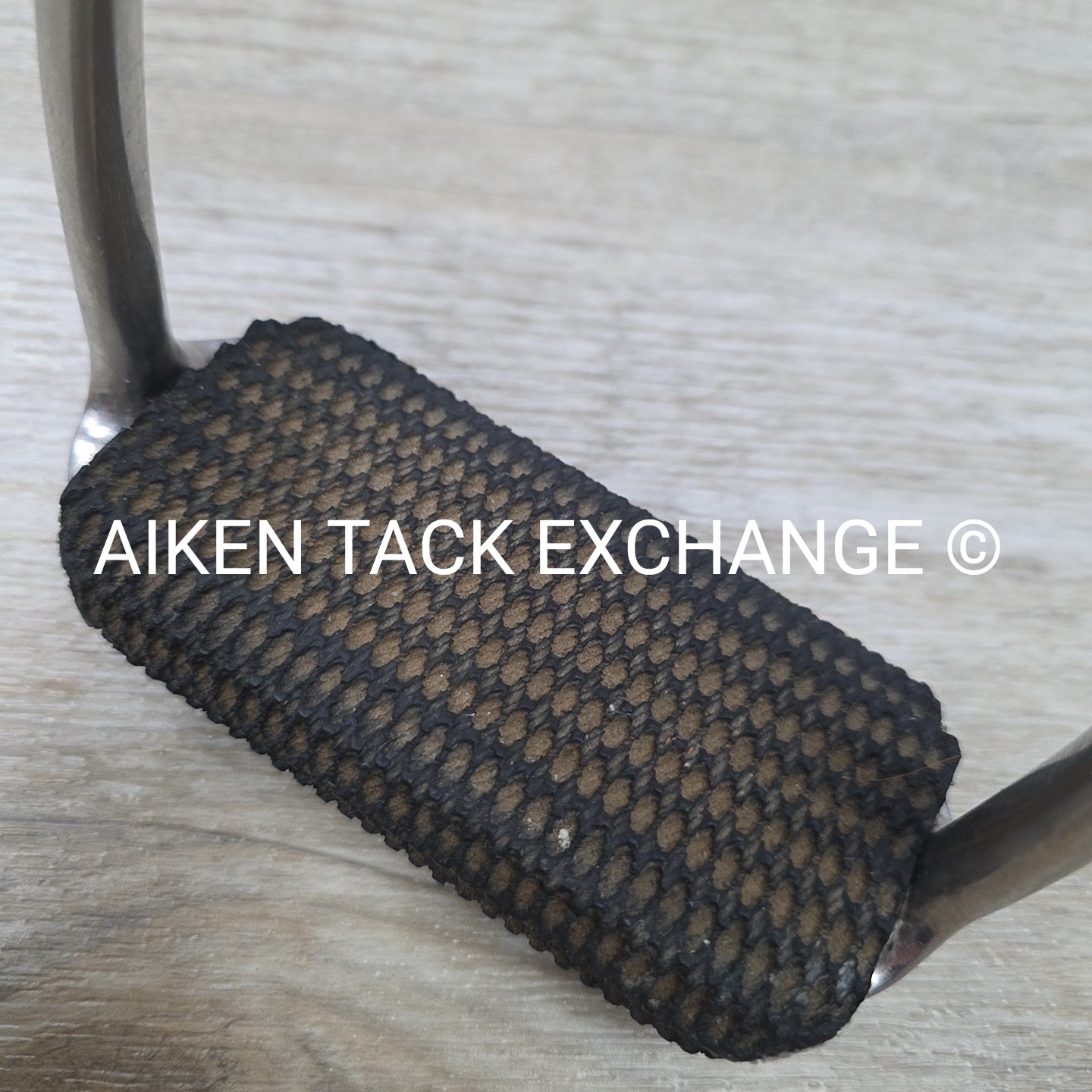Fillis Stirrup Irons with Super Comfort Pads, 4.5"