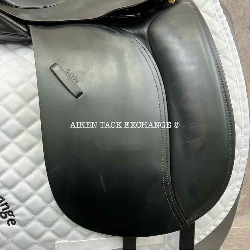 Windsor Elite Dressage Saddle, 17" Seat, Medium Tree, Wool Flocked Panels
