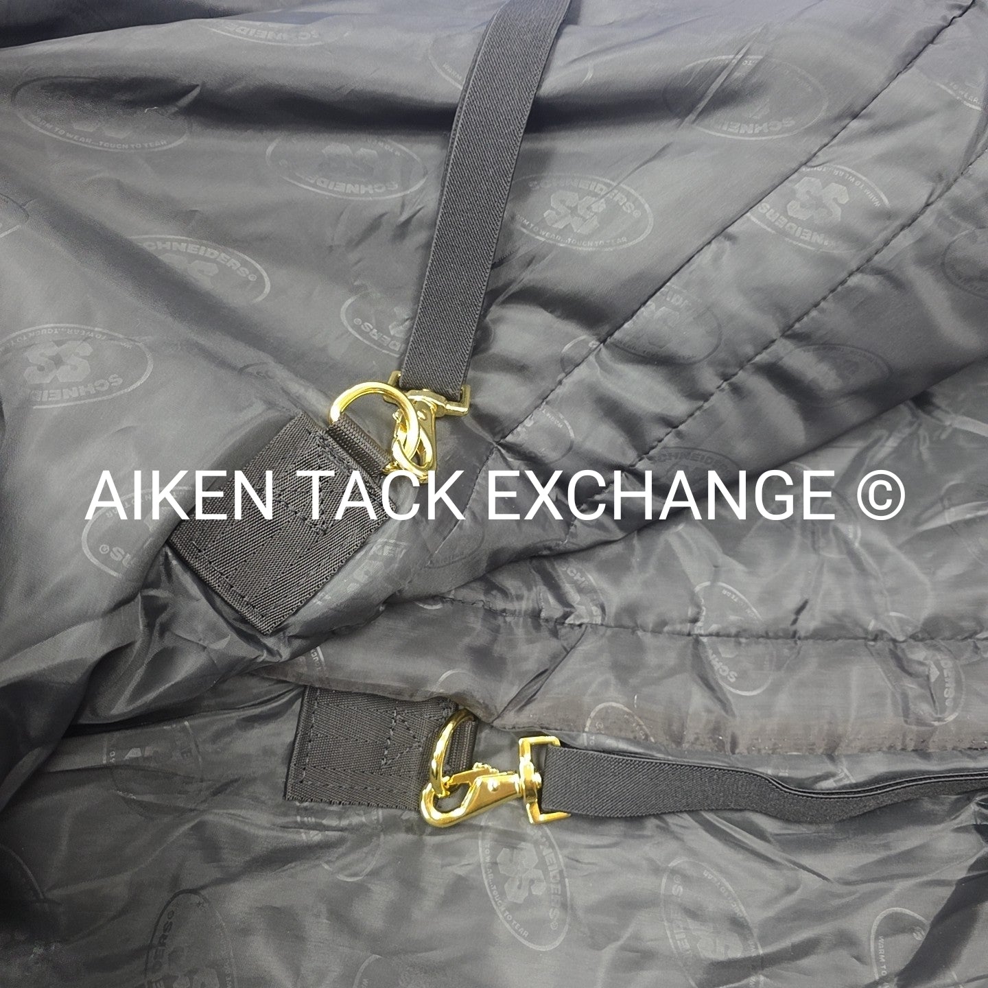 Schneiders Storm Shield Medium Weight Turnout Blanket, 82"