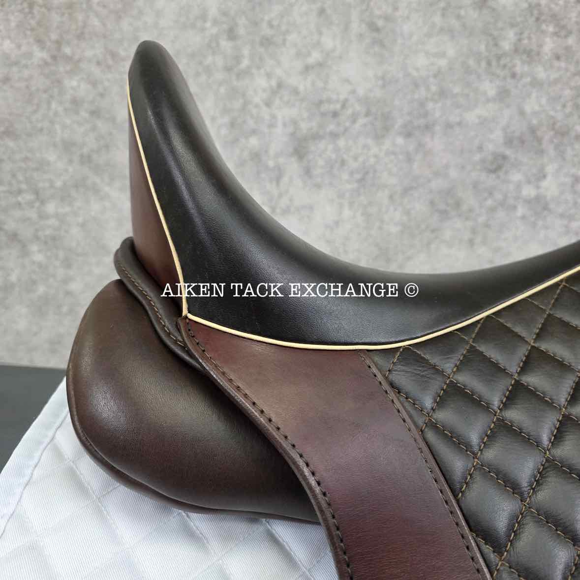 DP 3220DL Bolero Deluxe Dressage Saddle, 18" Seat, Ultra-Flex Tree - Adjustable Gullet, Wool Flocked Panels