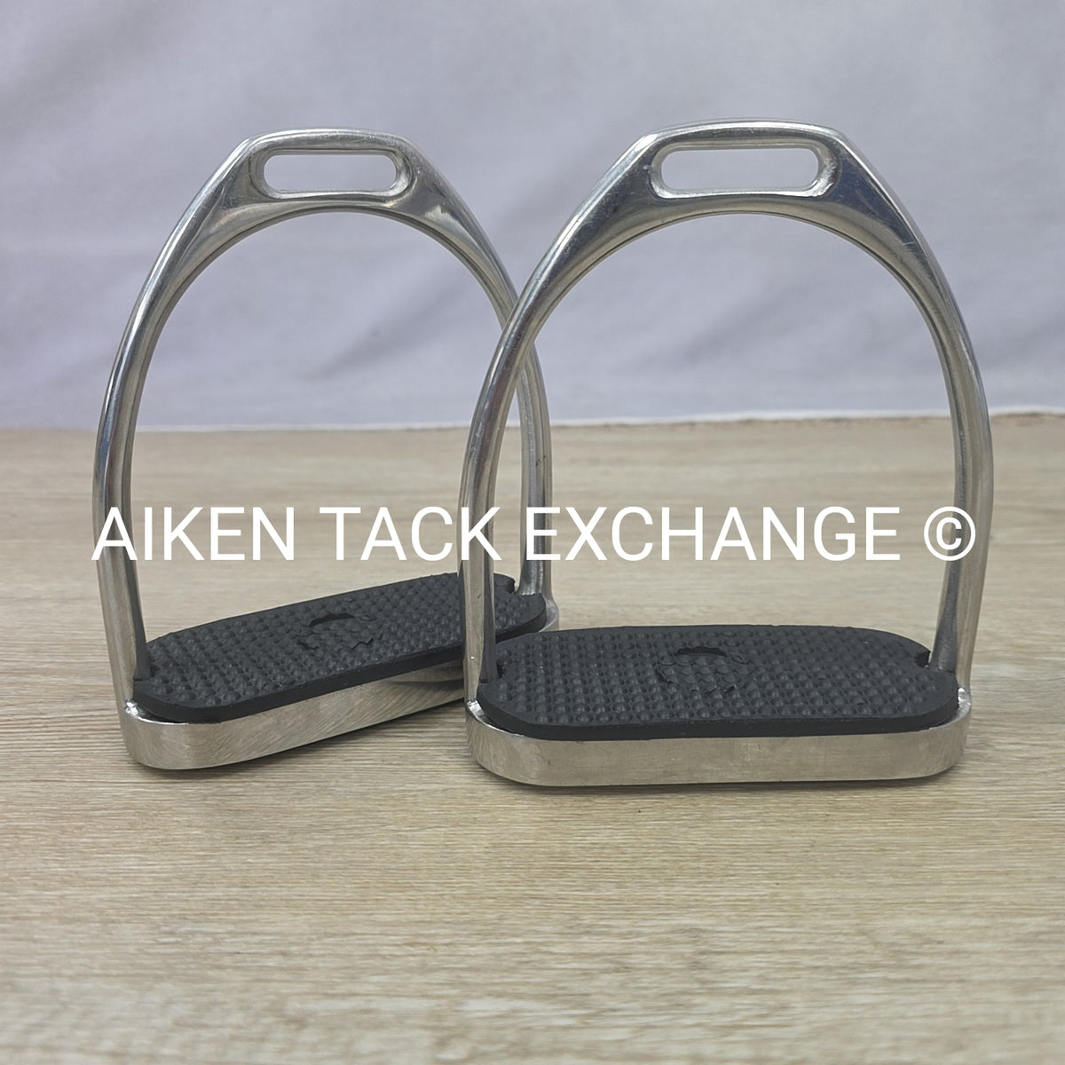 Fillis Stirrup Irons, 4.5"