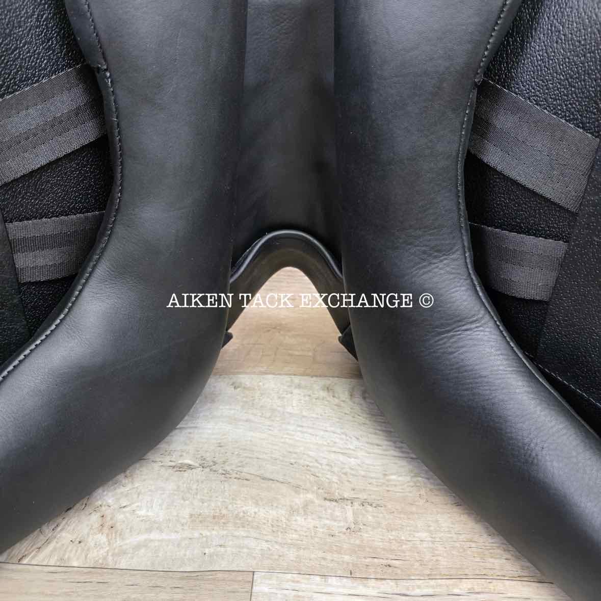 2022 Tempi H Monoflap Dressage Saddle, 18" Seat, M/MW Tree, Wool Flocked Panels