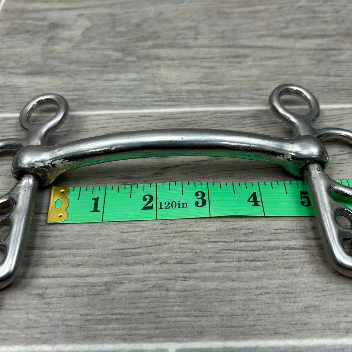 Mullen Mouth Pelham Bit 4.75' (No Hooks & Curb Chain)