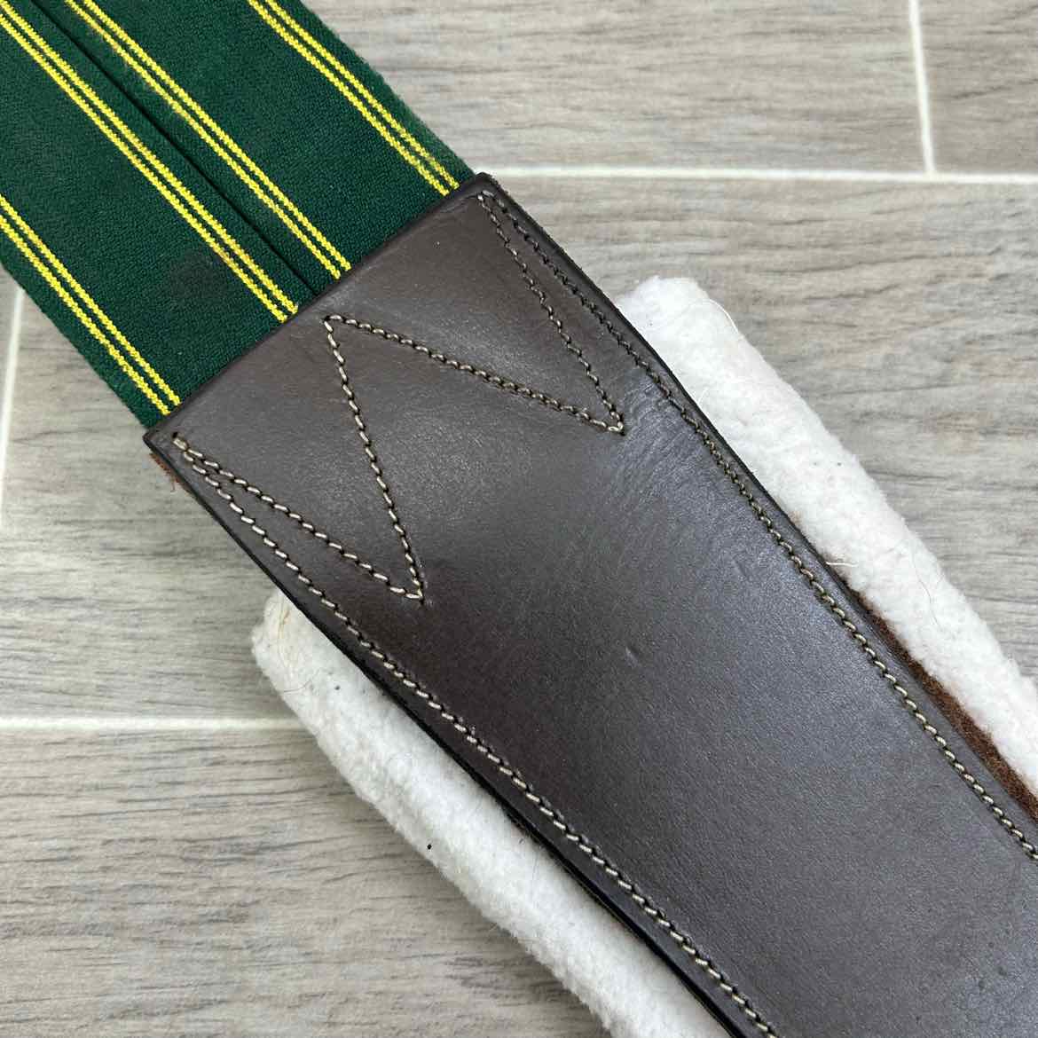 Henri De Rivel Detachable Fleece Lined Girth, 56"