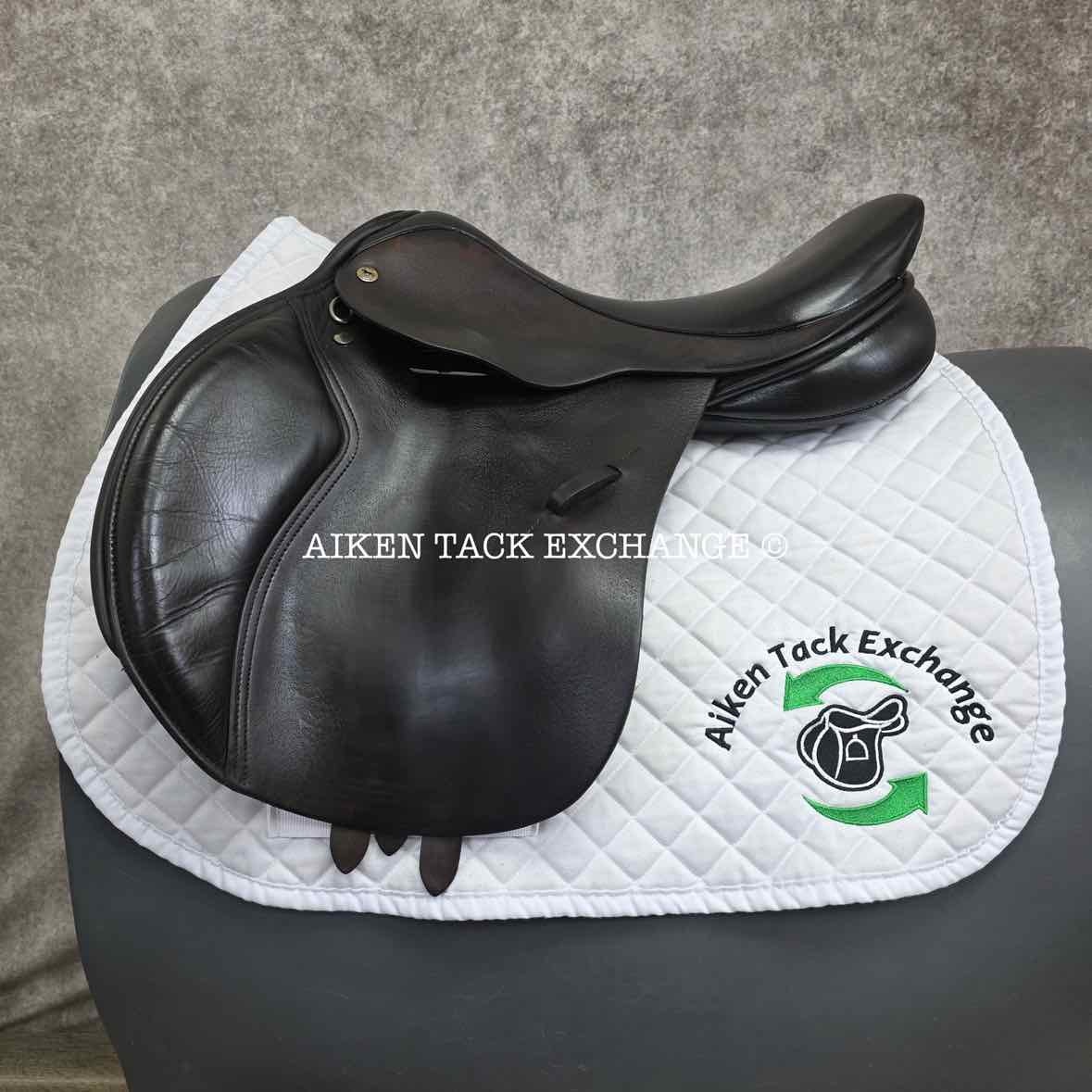 **SOLD** 2009 Black Country Ricochet Jump Saddle, 17" Seat, Medium Wide Tree, Wool Flocked Panels