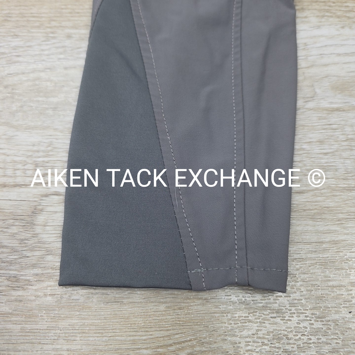 Ovation Aqua X Silicone Grip Full Seat Breeches, Size 28 R