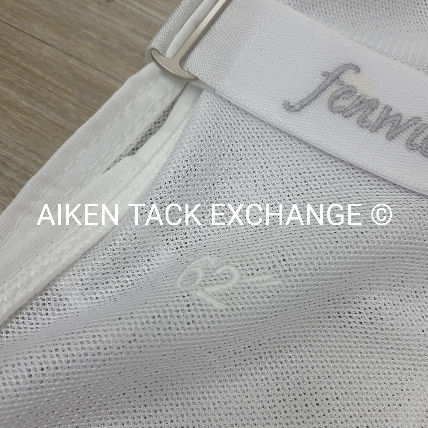 Fenwick Equestrian BodyGuard Mesh Cooler, White (has some marks) 62"