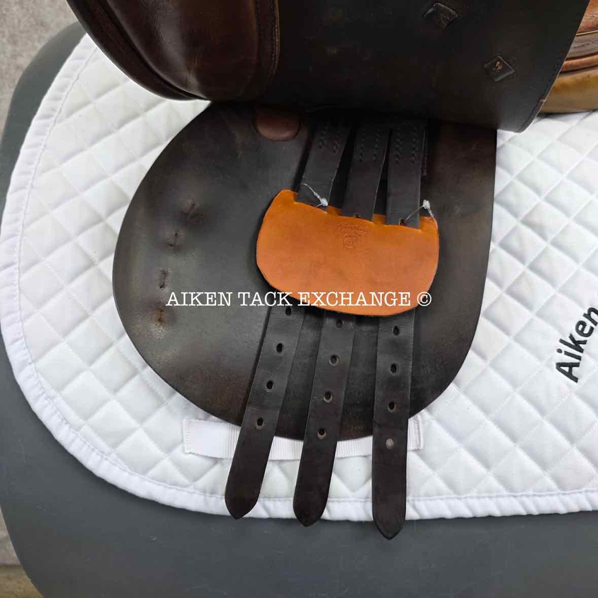 Beval LTD Close Contact Saddle, 15" Seat, Medium Narrow Tree, Foam Panels