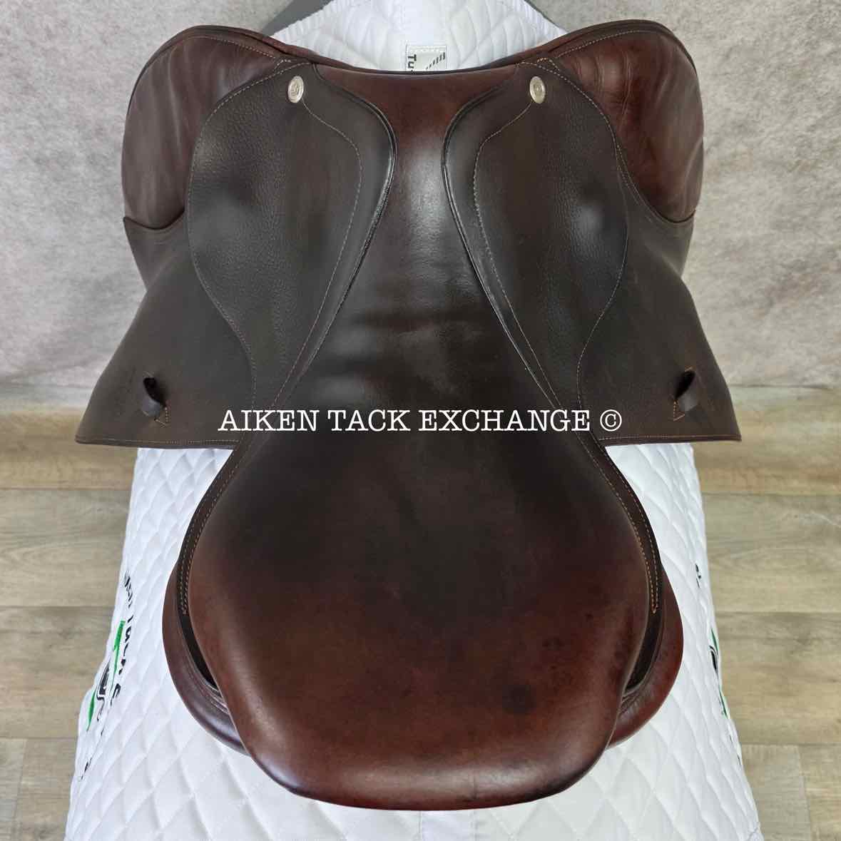 2016 CWD SE03 Close Contact Jump Saddle, 17" Seat, 2L Flap, Medium Wide Tree, Foam Panels