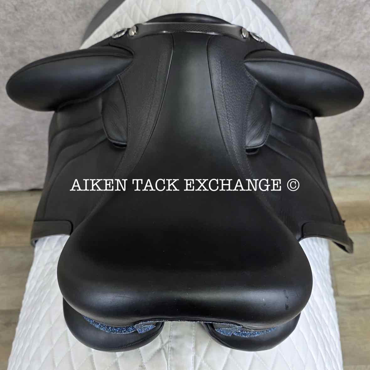 2023 Devoucoux Makila Harmonie Monoflap Dressage Saddle, 17" Seat, 1A Flap - Short, Dynamick Tree - Medium, D3D Panels, Full Buffalo Leather