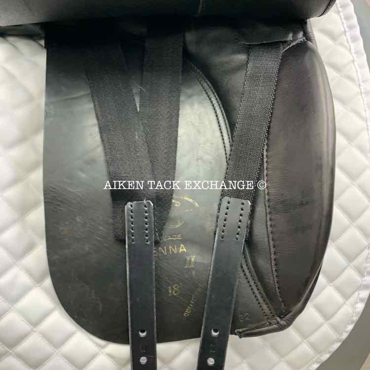 Jorge Canaves by Thornhill Vienna II Dressage Saddle, 18" Seat, 32 Tree - Medium, Wool Flocked Panels
