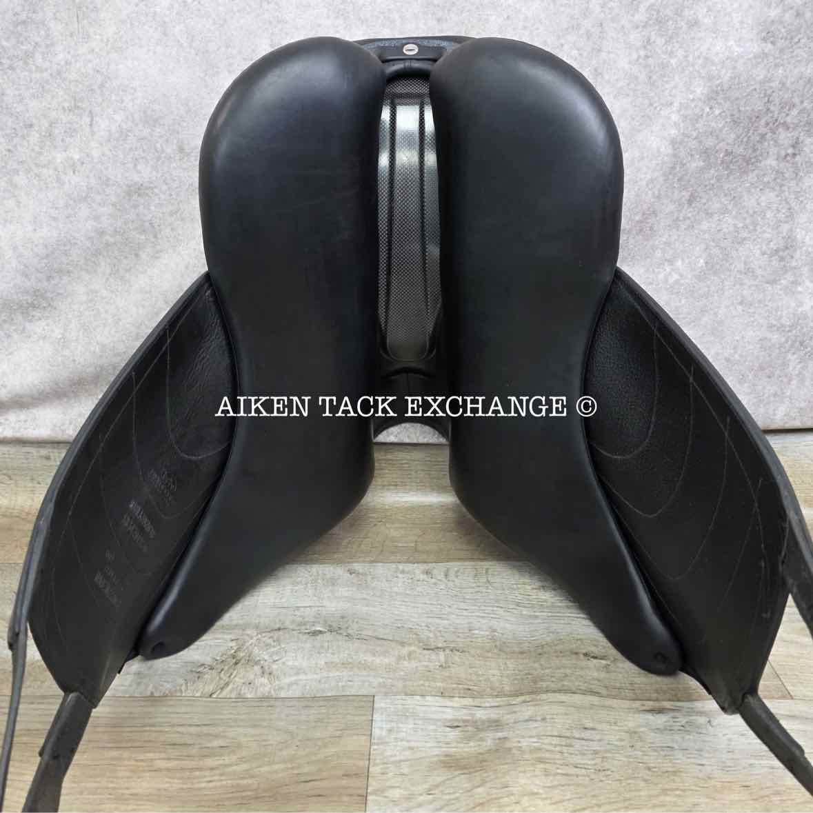 2018 Devoucoux Makila Harmonie Monoflap Dressage Saddle, 17.5" Seat - 002, 1A Flap - Short, Dynamick Tree - Medium, D3D Panels, Full Buffalo Leather