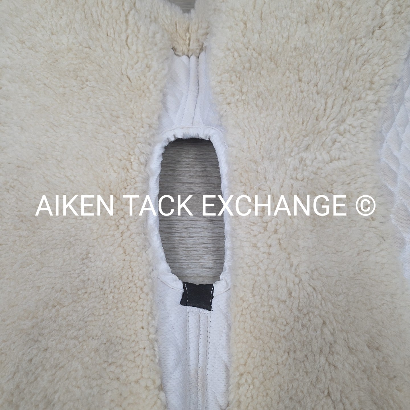 Stubben Streamline Sheepskin Close Contact All Purpose Saddle Pad, Large