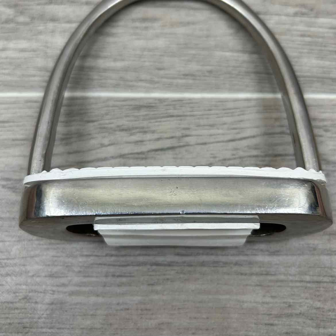 Fillis Stirrup Irons 4.25"