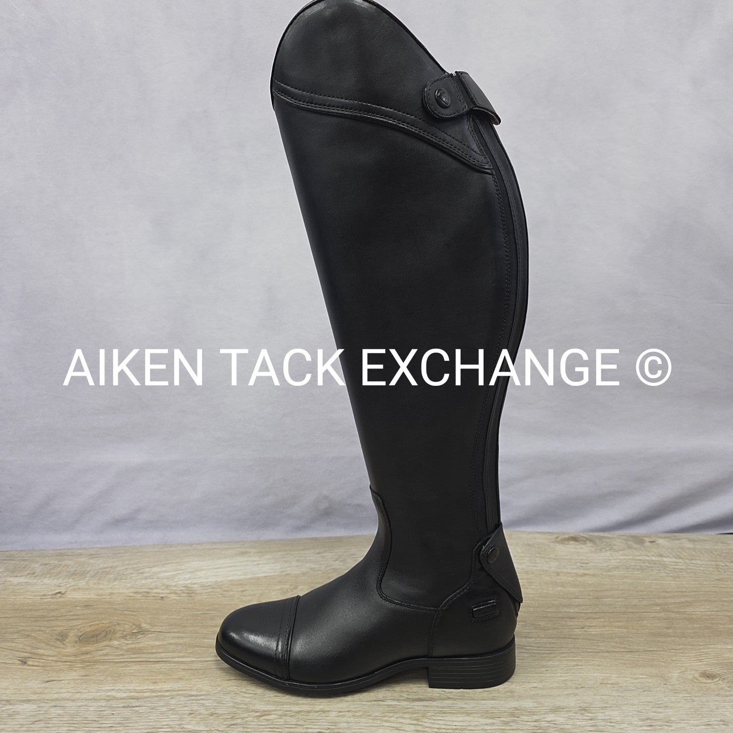 Ariat Kinsley Dress Boot, Size 7 - Medium Height - Wide Calf