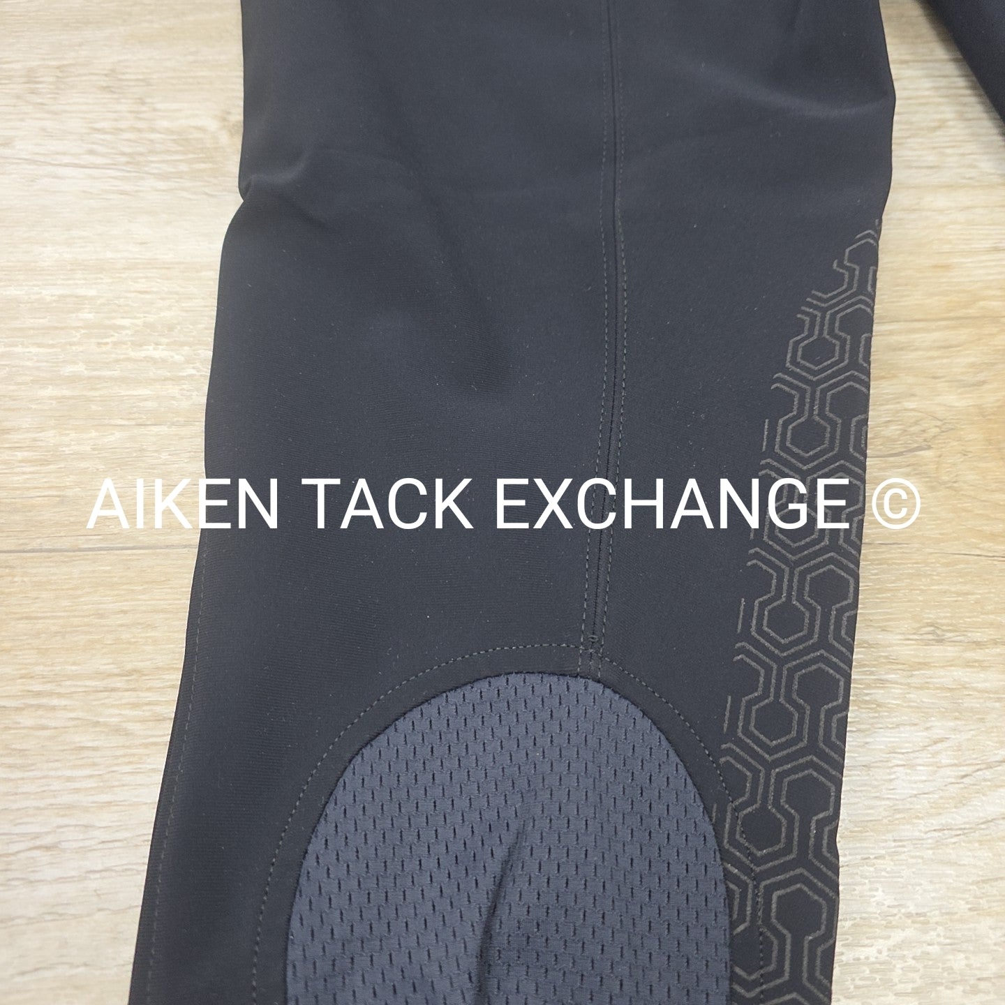 Ariat Tri Factor Silicone Grip Knee Patch Breeches, Size 34R