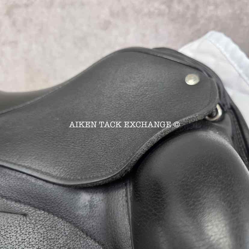 **SOLD** 2018 Custom Saddlery Icon Coda W Monoflap Dressage Saddle, 17.5" Seat, Adjustable Tree, Wool Flocked Panels