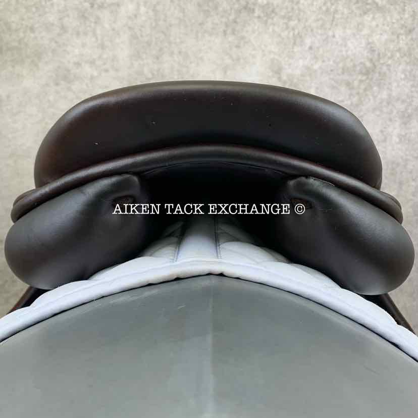 2023 Childeric FLP Close Contact Jump Saddle, 18" Seat, 2 3/4 Flap, M/MW Tree, Foam Panels, Full Buffalo Leather