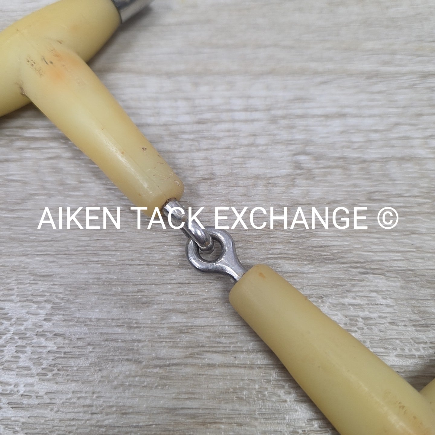 Happy Mouth King Single Joint D Ring Bit 5.25" (Has Chew Marks)