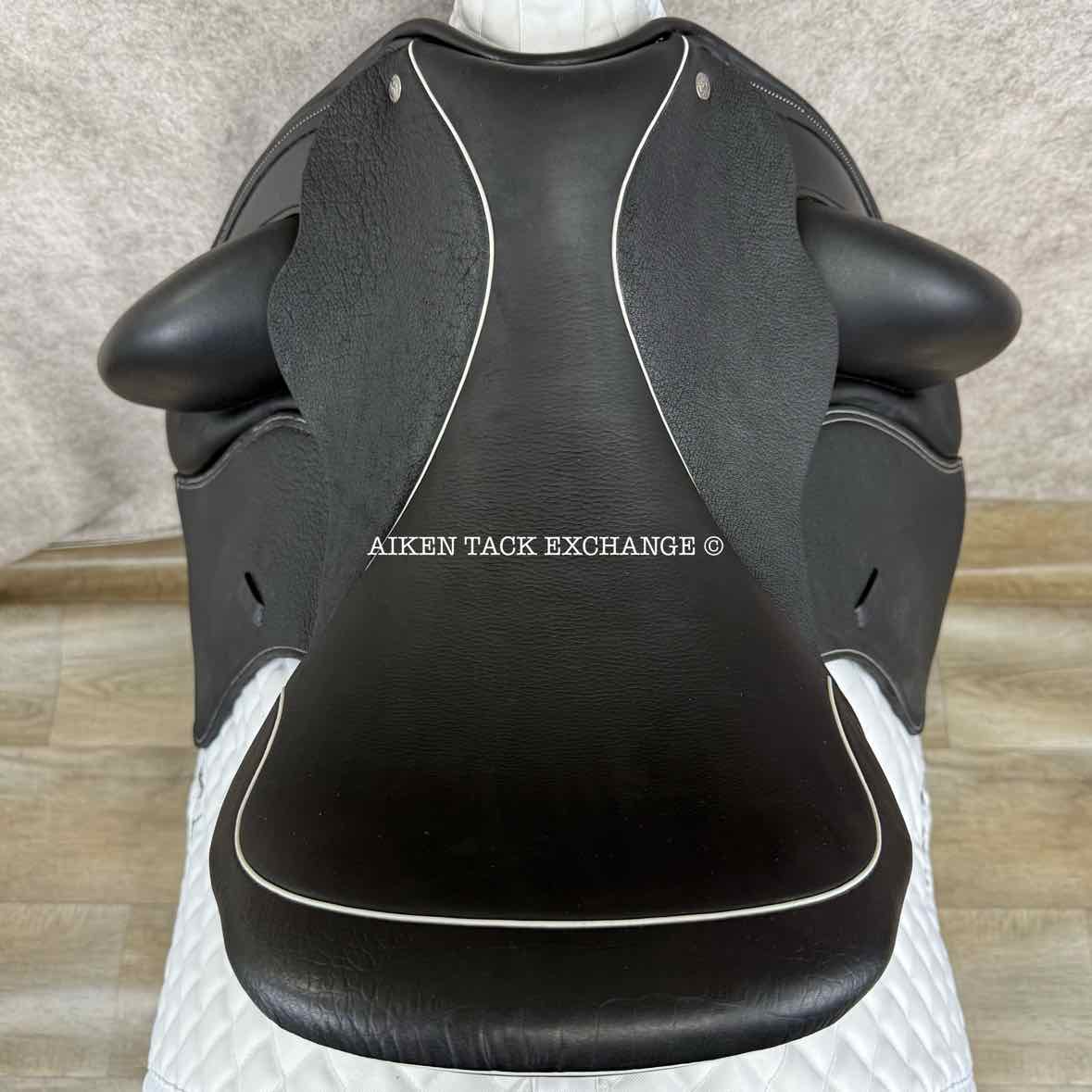 2023 Custom Saddlery Wolfgang Solo MKII Monoflap Dressage Saddle, 17.5" Seat, Adjustable Tree, Wool Flocked Panels