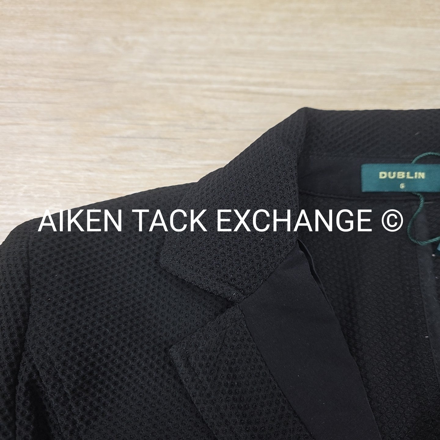 Dublin Mesh Show Coat, Women's 6 (missing 1 button)