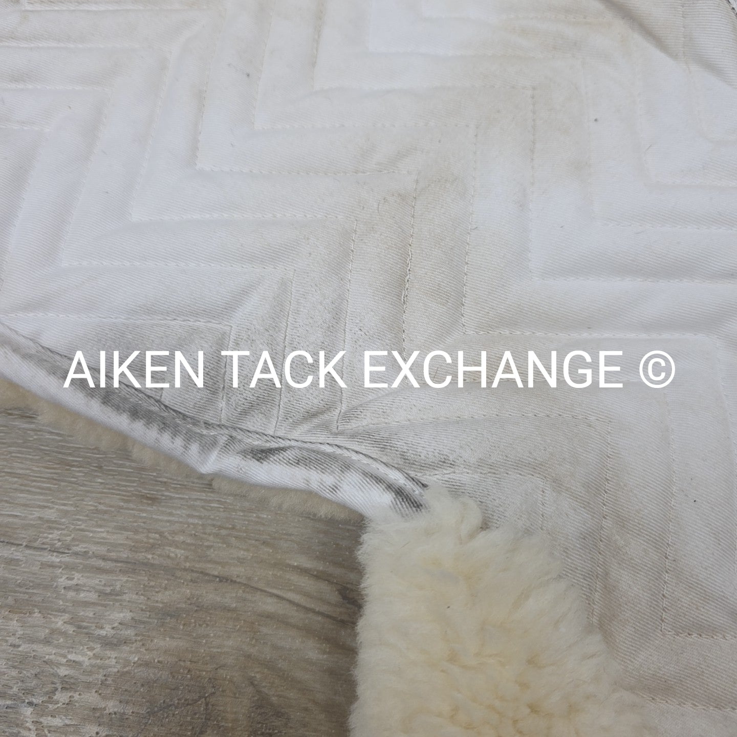 Fleeceworks Classic Half Pad with Rolled Edges, Size X-Large