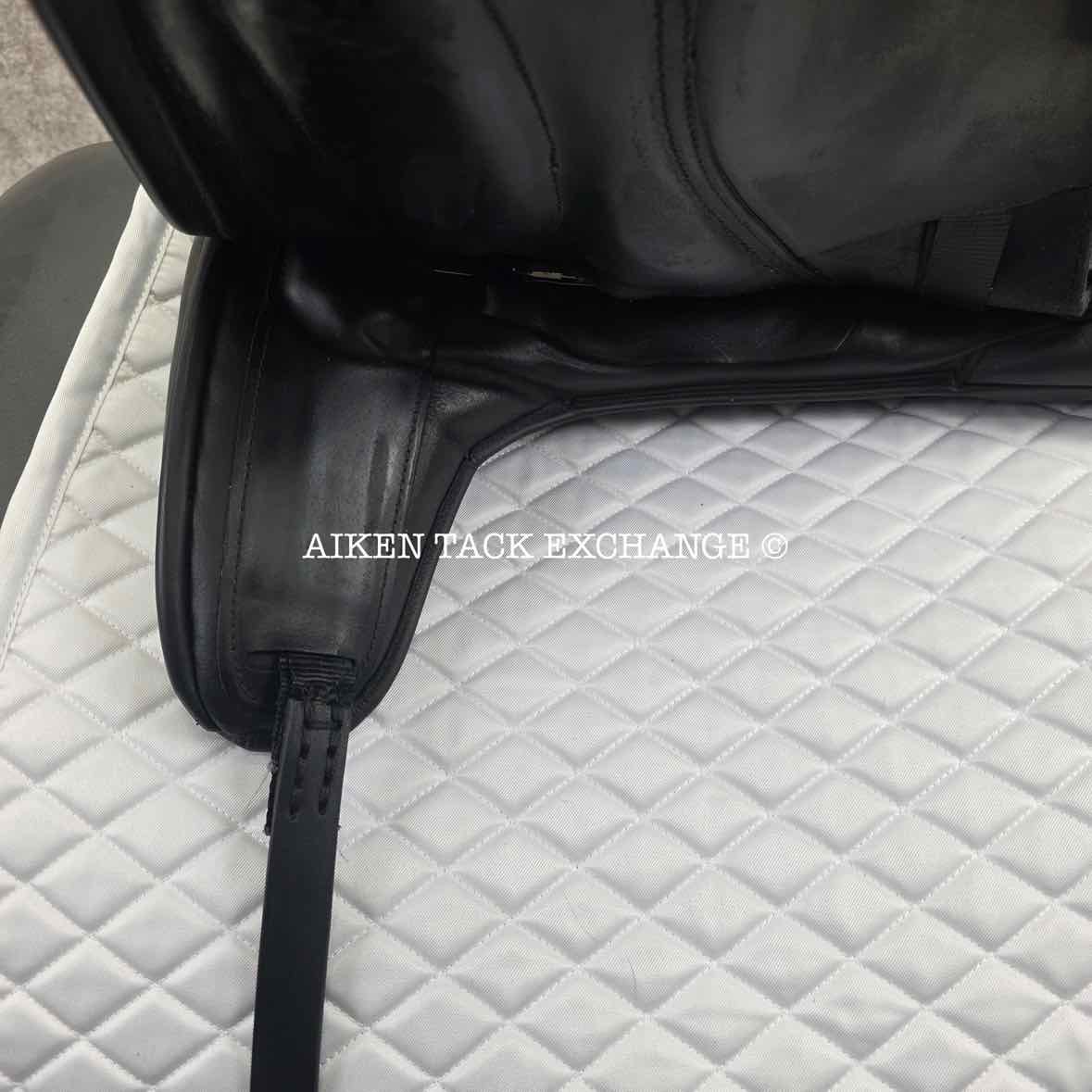 **On Trial** 2017 Custom Saddlery Wolfgang Gemini R Monoflap Dressage Saddle, 17.5" Seat, Adjustable Tree, Wool Flocked Panels
