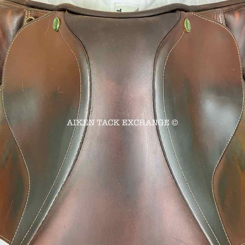 HDR Pro A/O Close Contact Jump Saddle, 17.5" Seat, M/MW Tree, Foam Panels