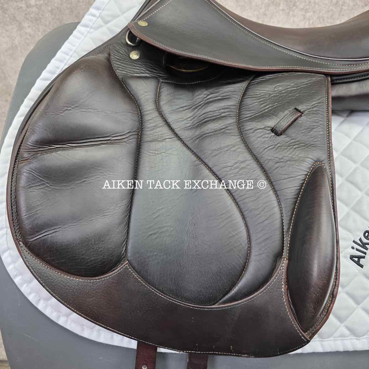 **On Trial** 2014 Devoucoux Chiberta Monoflap Jump Saddle, 18.5" Seat, M/MW Tree, Wool Flocked Panels