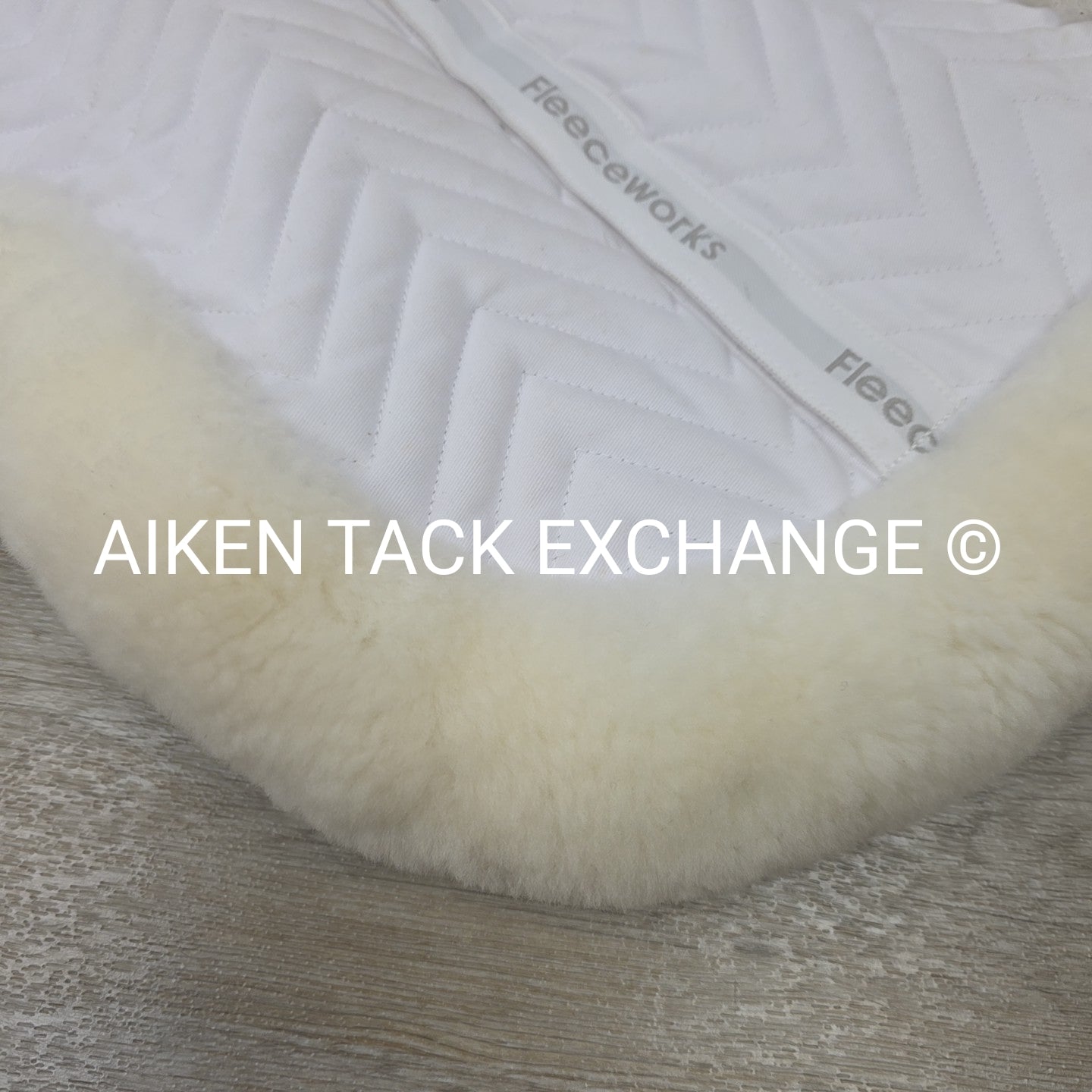 Fleeceworks Field Hunter / Fox Hunter Pad with Front Roll & Partial Trim, Large
