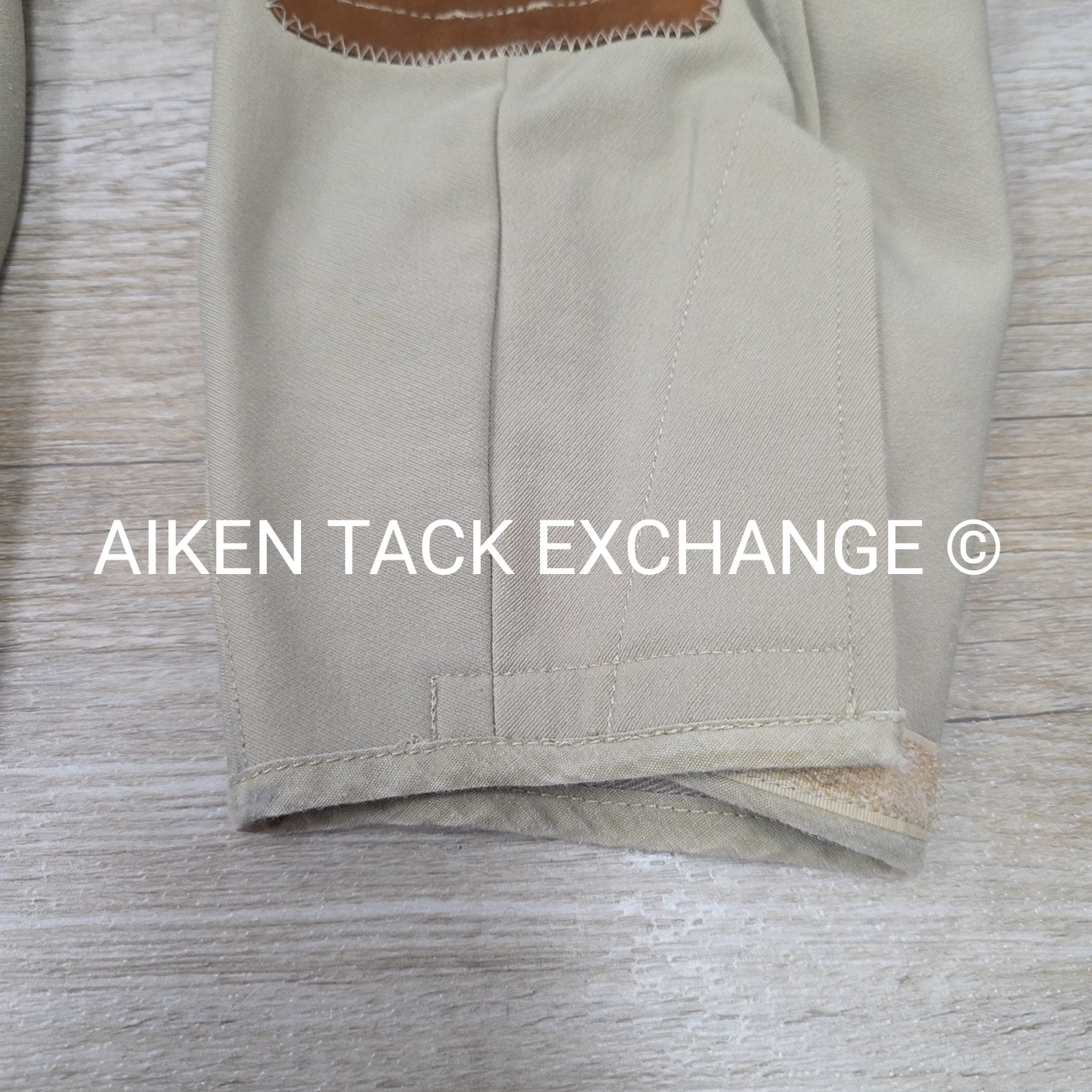 BARGAIN BUNDLE: 1 Tailored Sportsman Size Zip, 1 Dover Saddlery Knee Patch, 28