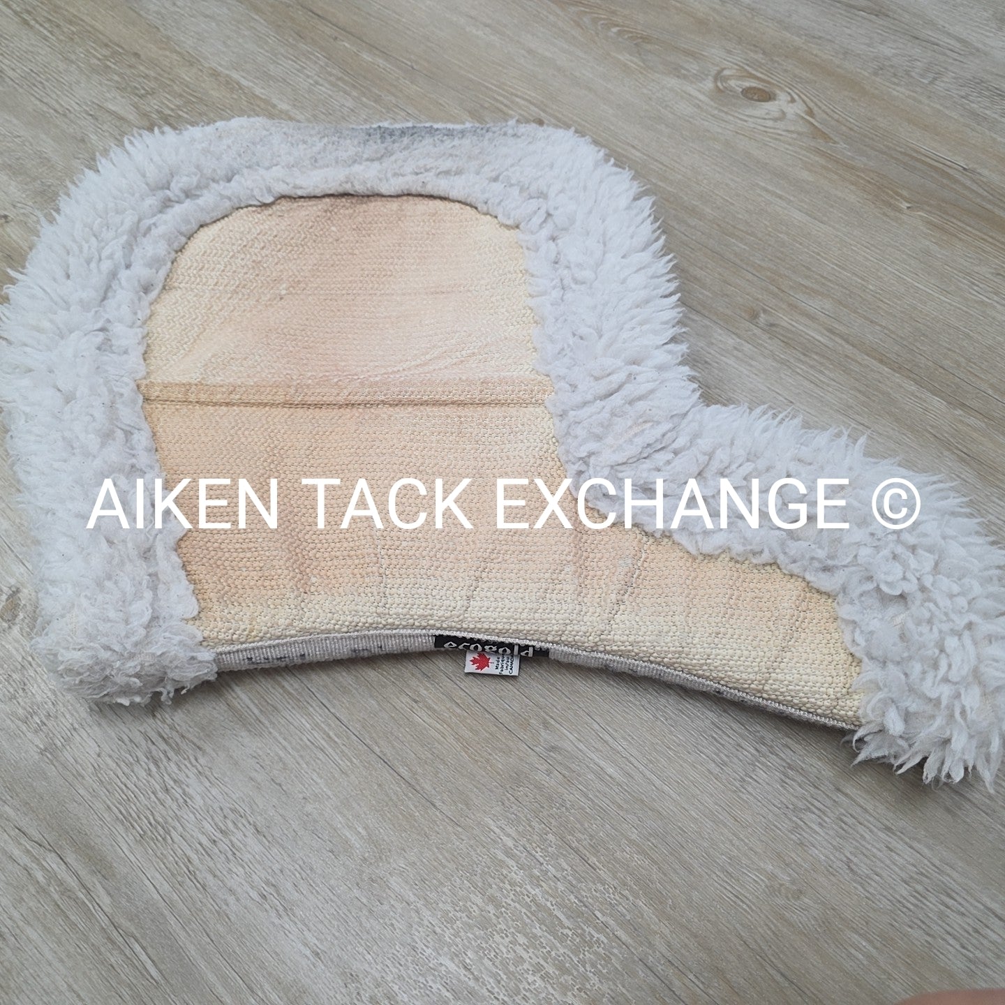 Ecogold Non-Slip Secure Hunter Pad, Size Large / 17" - 17.5"