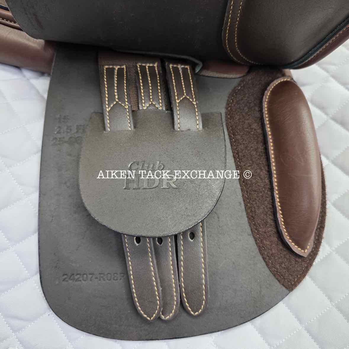 HDR - Henri de Rivel Novice Club Close Contact Jump Saddle, 15" Seat, Regular / Medium Tree, Foam Panels
