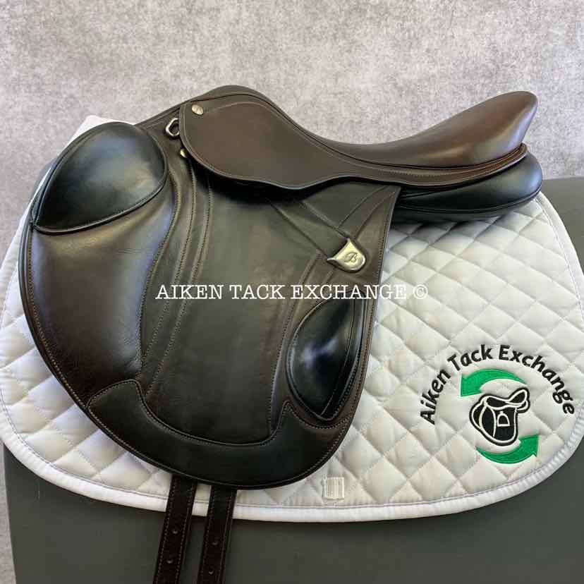 **SOLD** 2018 Bates Advanta Monoflap Jump Saddle, 17" Seat, Adjustable Changeable Gullet