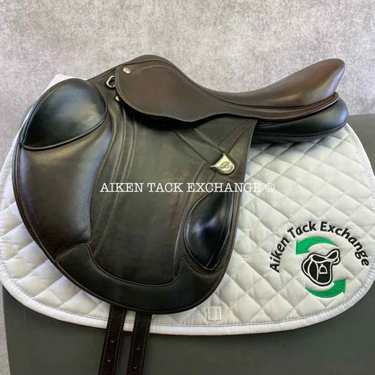 **SOLD** 2018 Bates Advanta Monoflap Jump Saddle, 17" Seat, Adjustable Changeable Gullet
