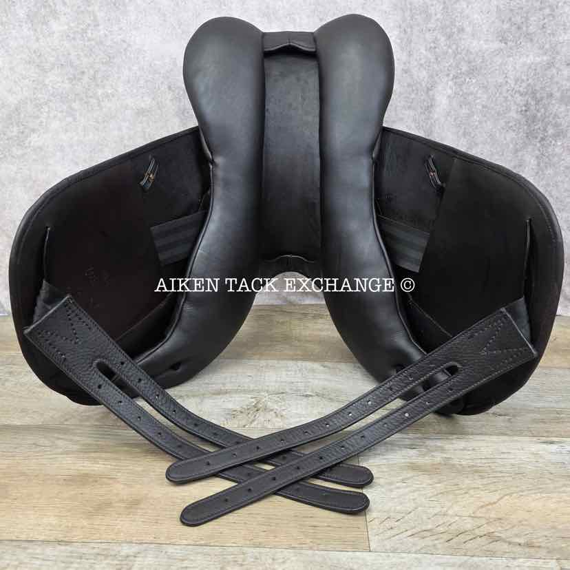 2022 Circuit by Dover Saddlery Premier Monoflap Jump Saddle, 17" Seat, Medium Wide Tree, Wool Flocked Panels