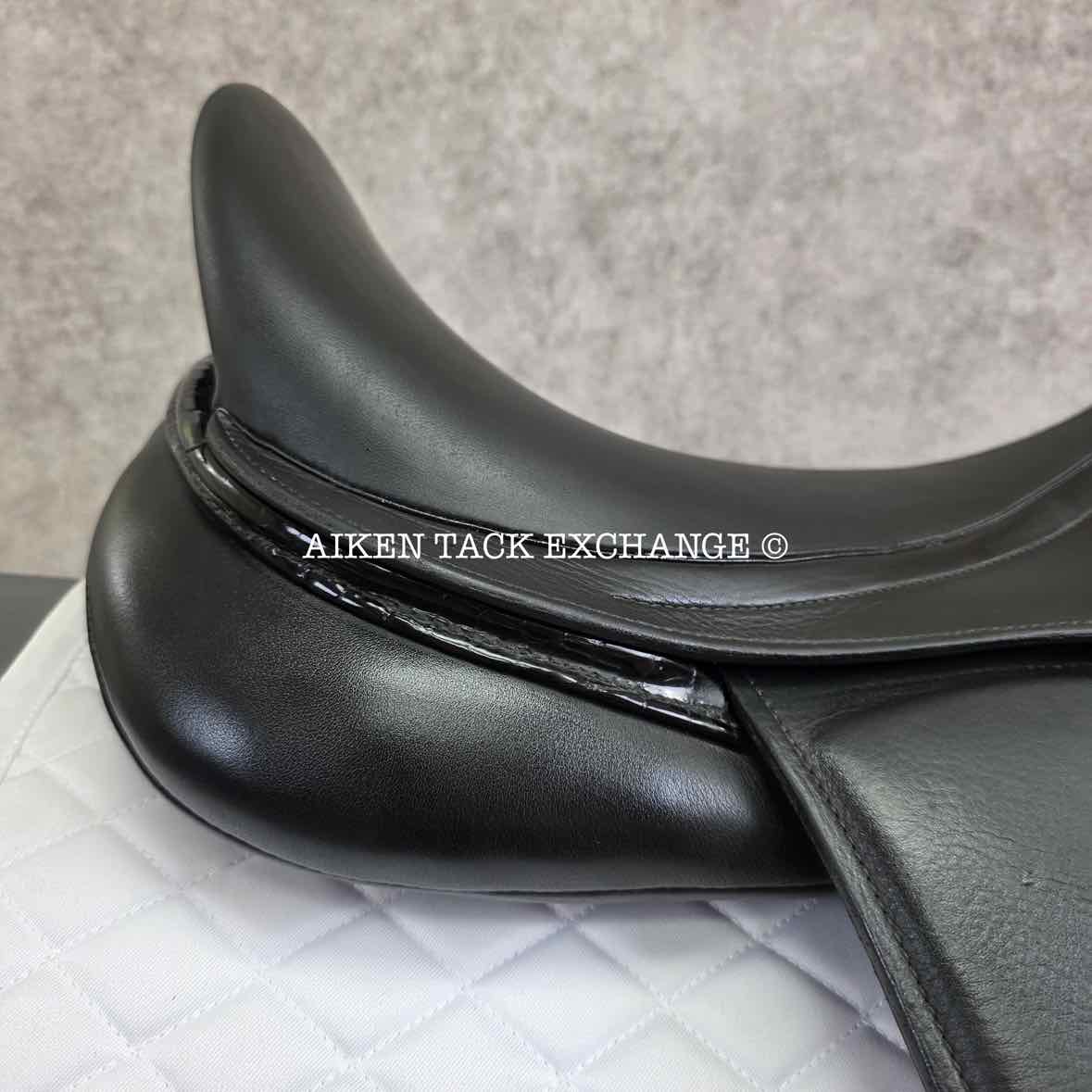 2020 Kentaur Ithaka AP Dressage Saddle, 18" Seat, Medium Wide Tree, Wool Flocked Panels