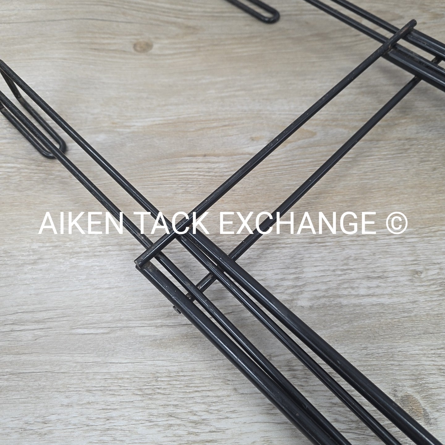 Easy-Up Interchangeable Saddle Rack System with 2 Saddle Racks