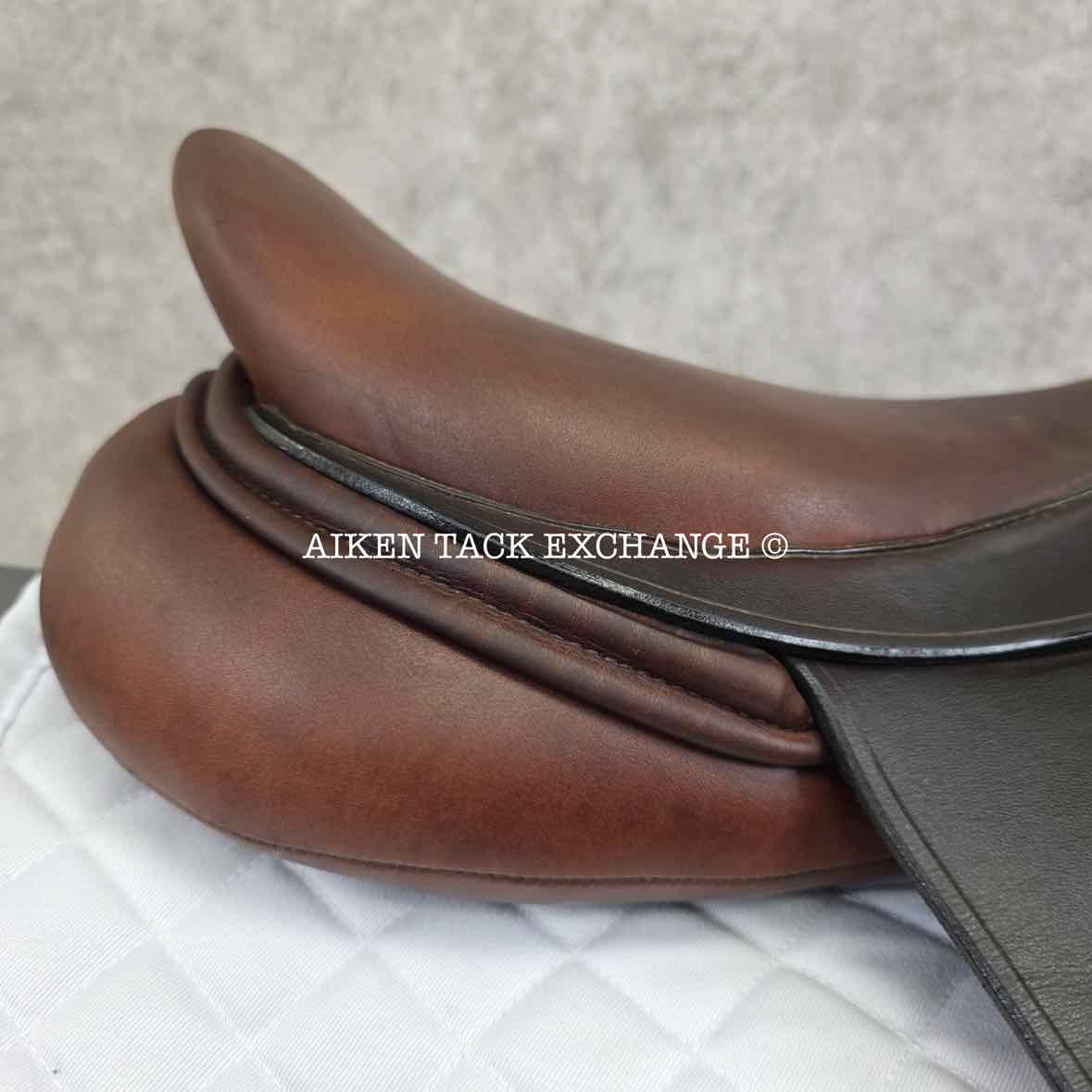 2008 Frank Baines Elan Close Contact Jump Saddle, 17.5" Seat, Medium Tree, Wool Flocked Panels