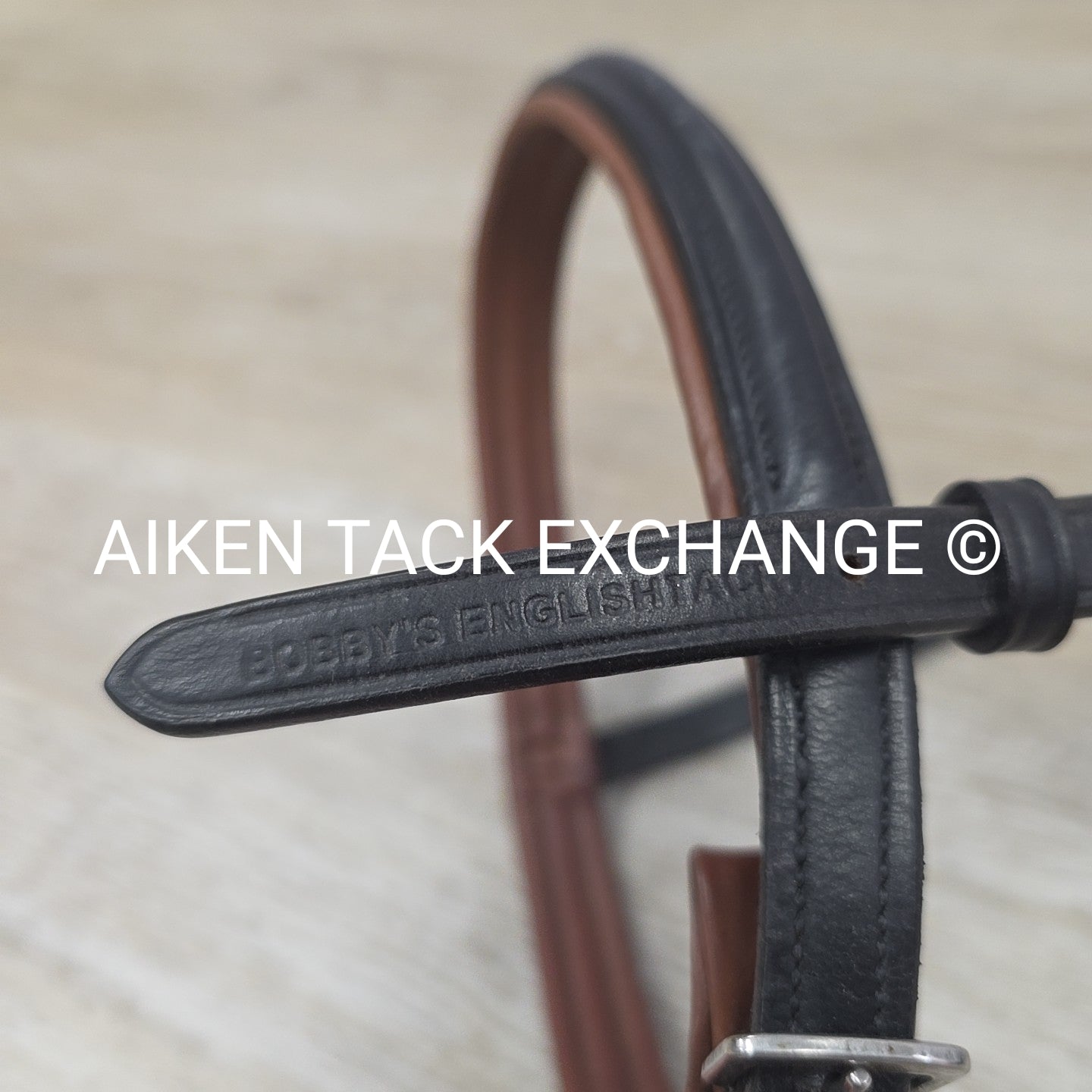 Bobby's English Tack Plain Raised Noseband, Black & Brown, Size Full